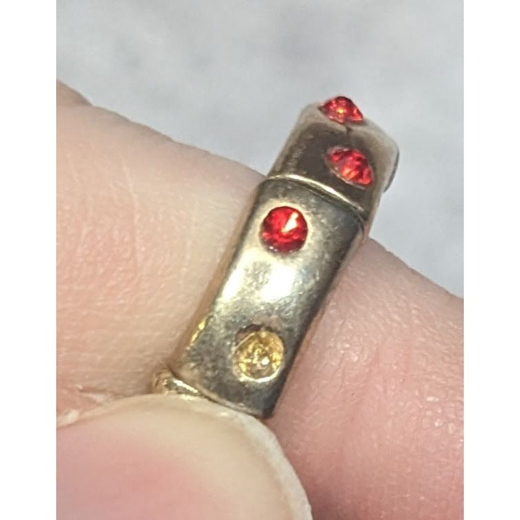 Red Rhinestone Gold Tone Funky Stretch Ring Size 6 1/4