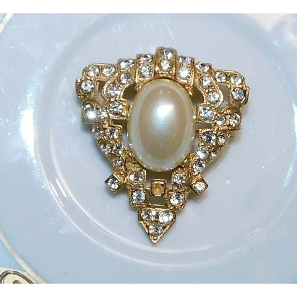 Vintage Victorian Style Gold Tone Faux Pearl Brooch