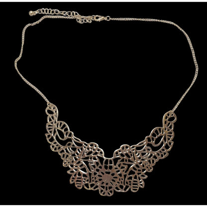 Elegant Floral Gold Cutout Necklace