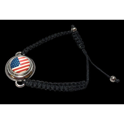 Patriotic Macrame US Flag Snap Charm Bracelet