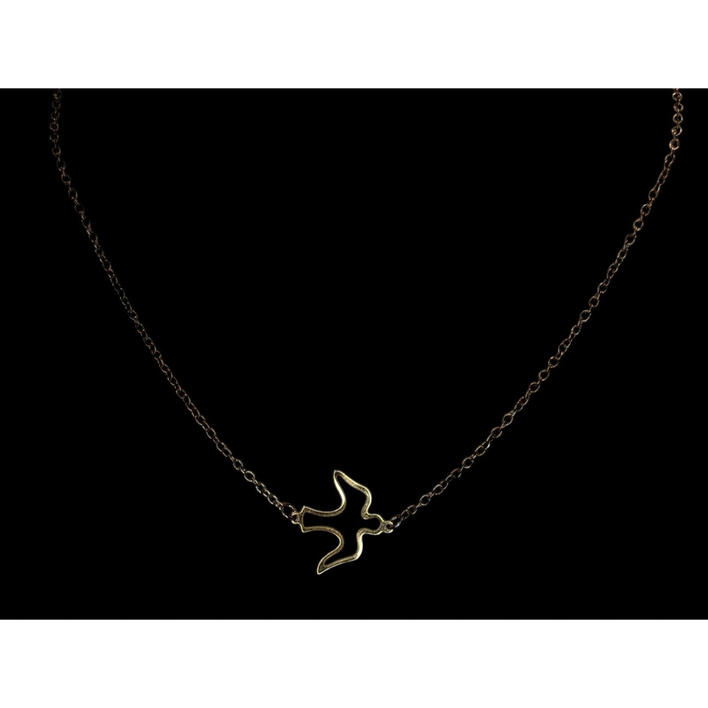 Minimalist Dove Pendant Necklace With Delicate Chain