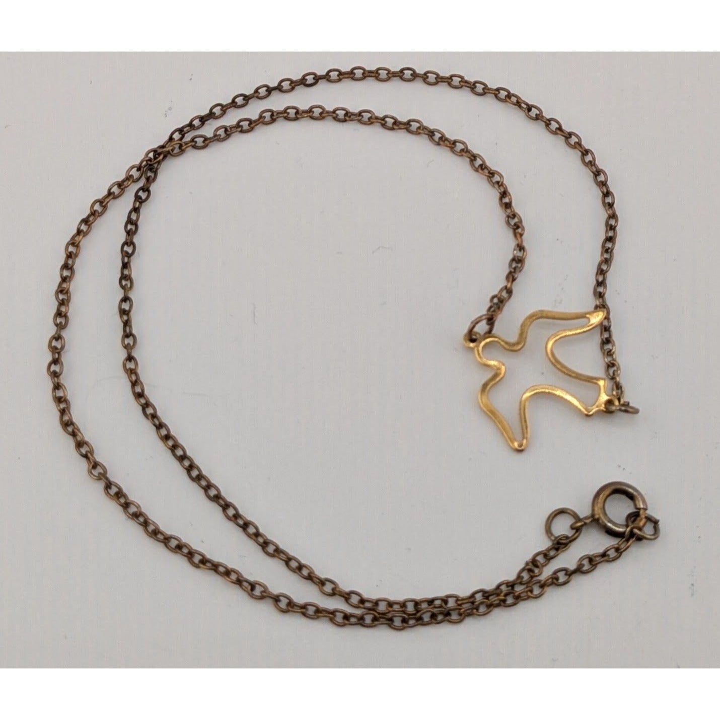 Minimalist Dove Pendant Necklace With Delicate Chain