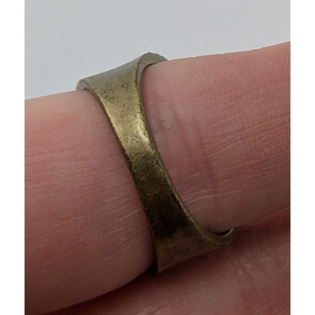 Vintage Lia Sophia "Rattan" Brass-Tone Wide Band Ring Size 9.75