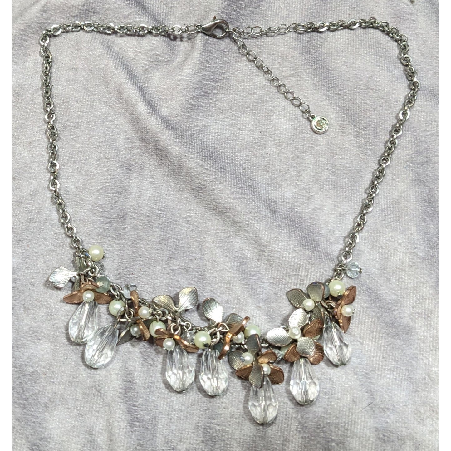 C 1946 Floral Metal Glass And Faux Pearl Cluster Necklace