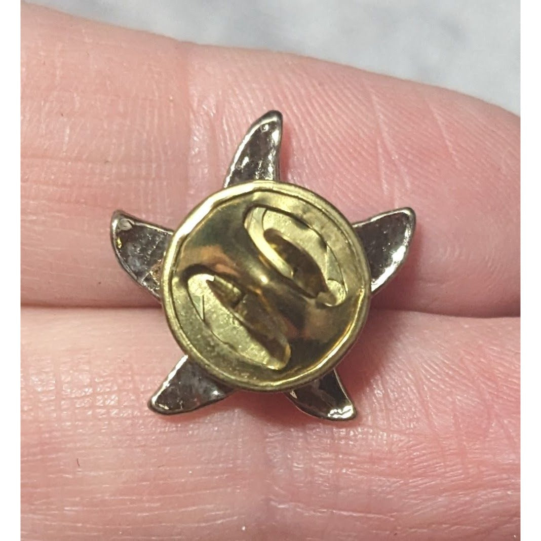 Nautical Mermaidcore Minimalist Silver Tone Starfish Lapel Pin