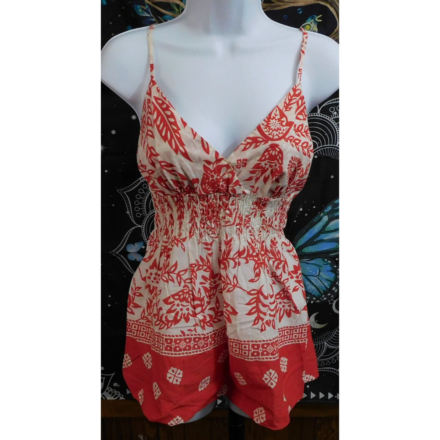 Vintage She's Cool Red And White Ruched Bohemian Top