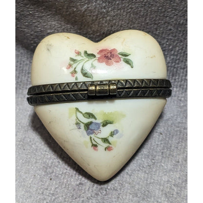 Vintage Ceramic Heart Trinket Box