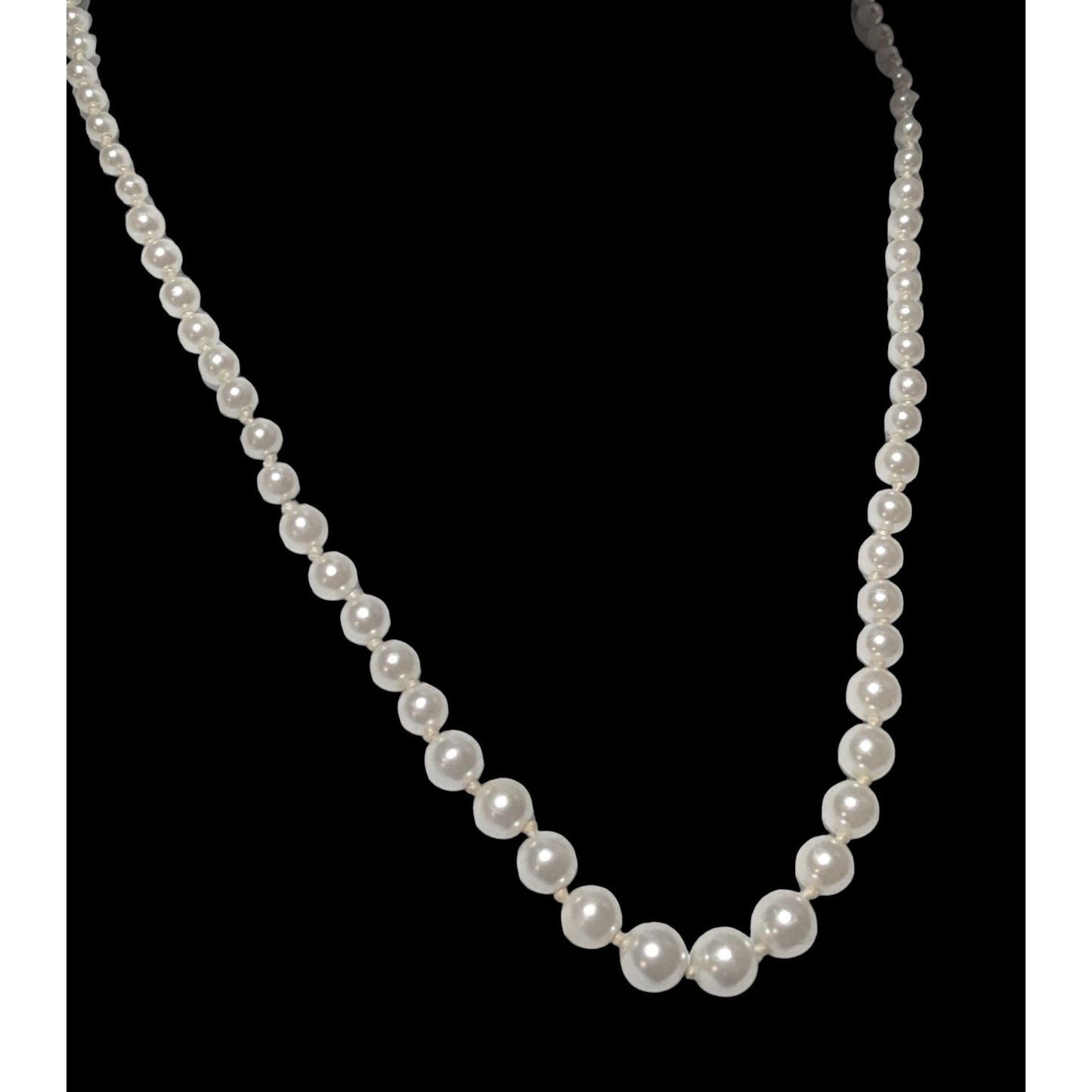 Simple White Graduated Faux Pearl Necklace