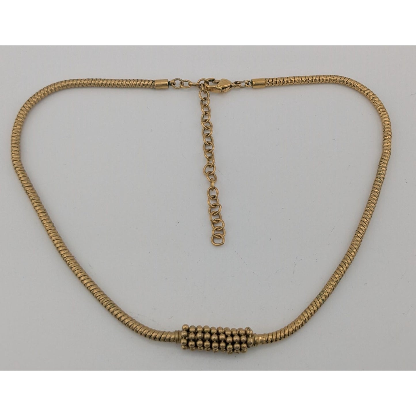 Elegant Modern Gold-Tone Chocker Necklace With Beaded Accent