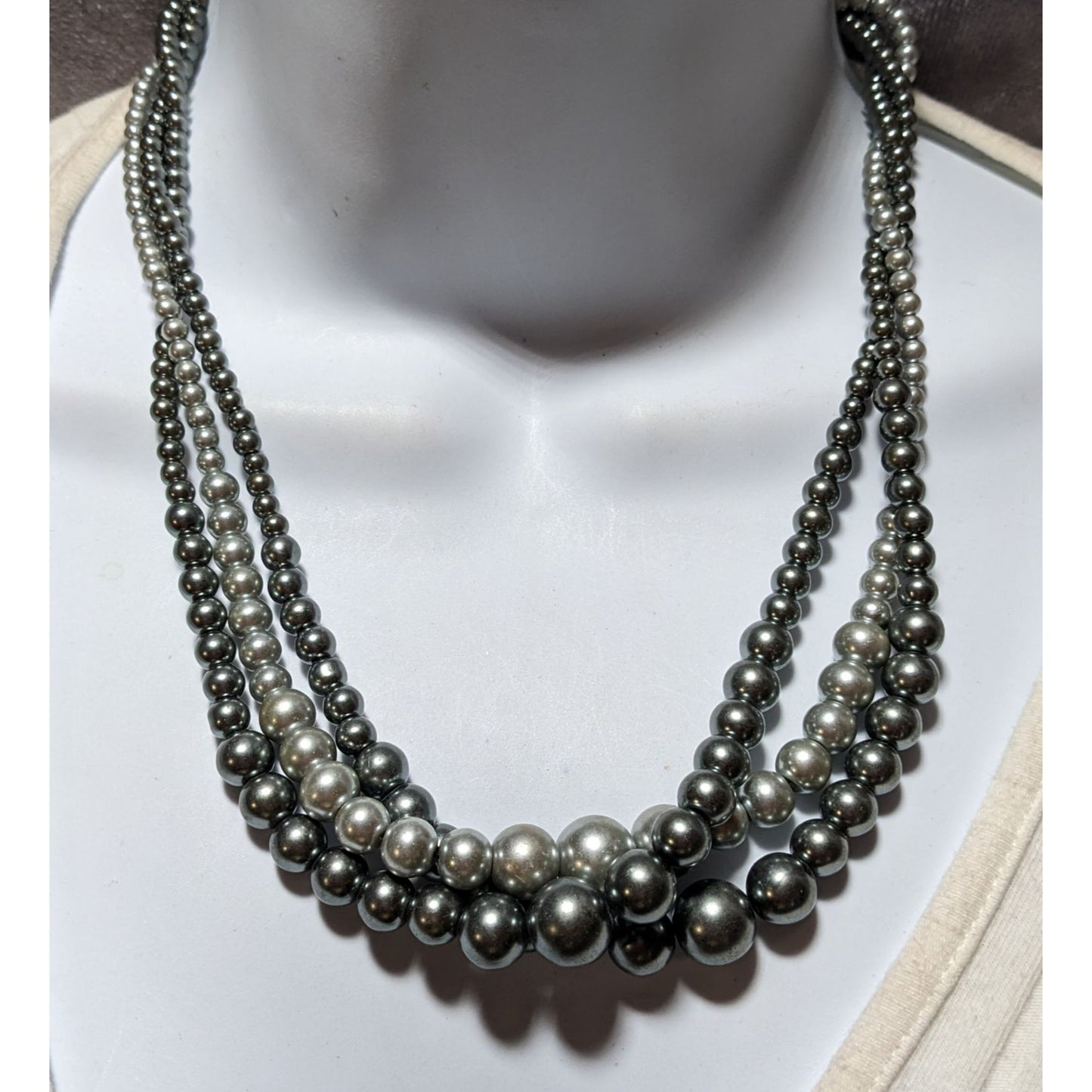 Silver Twisted Pearl Necklace