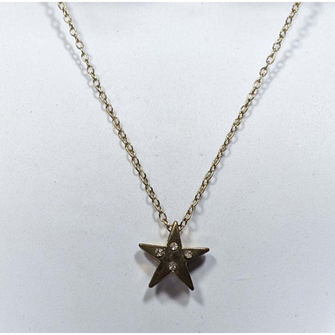 Rhinestone Star Pendant Gold Tone Necklace