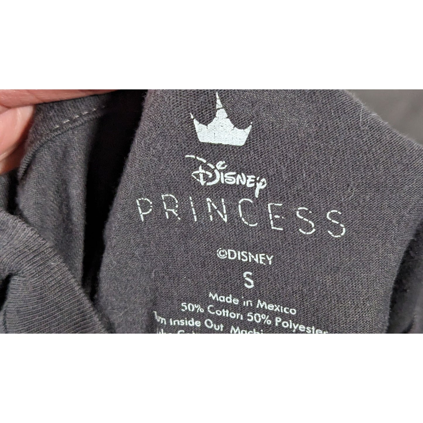 Disney Princess Retro Graphic Tee Size Small