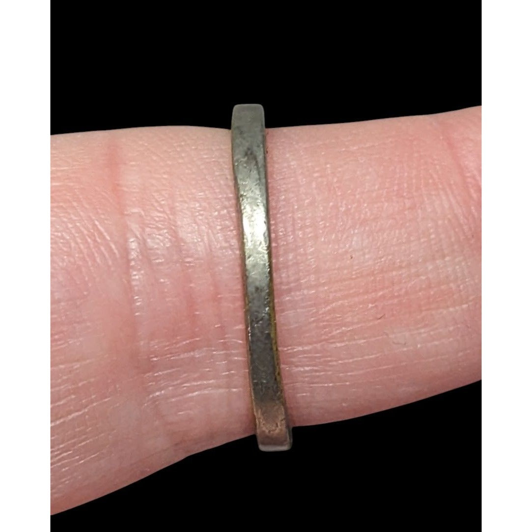 Elegant Gothic Silver Tone Ring With Black And Clear Stones Size 6 3/4