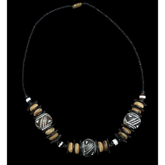 Chunky Rustic Tribal Black And Tan Beaded Necklace
