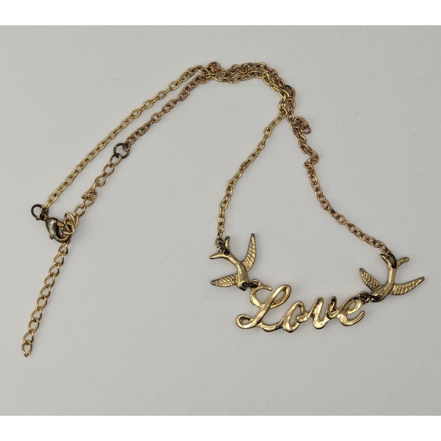 Vintage Style Love Necklace Gold Dove Charm Pendant Rockabilly Romantic Jewelry