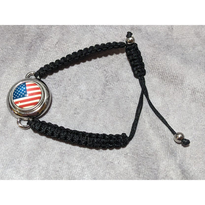 Patriotic Macrame US Flag Snap Charm Bracelet