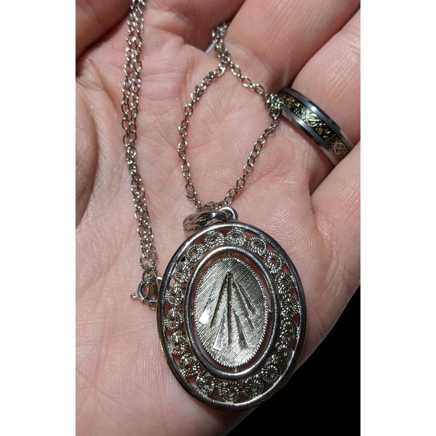 Engraved Retro Silver Oval Pendant Necklace