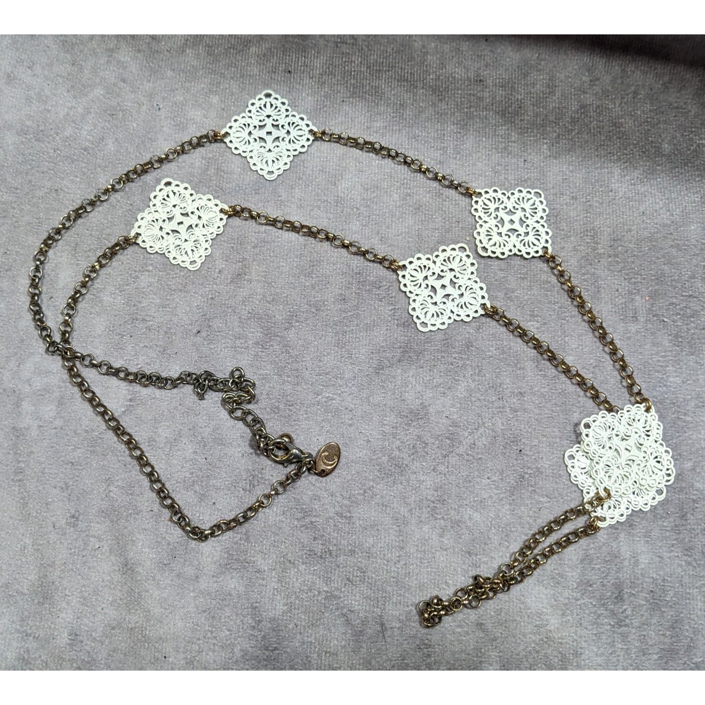 Charming Charlie White And Gold Tone Floral Filigree Station Necklace