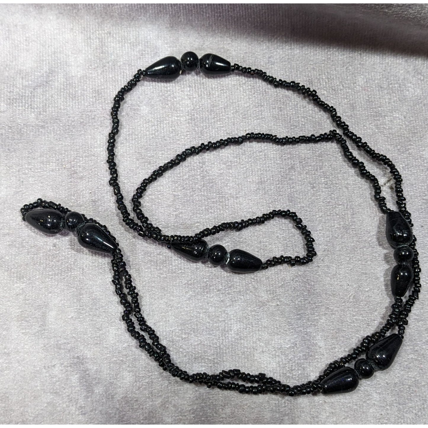 Simple Elegant Black Glass Beaded Necklace