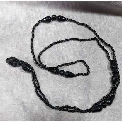 Simple Elegant Black Glass Beaded Necklace