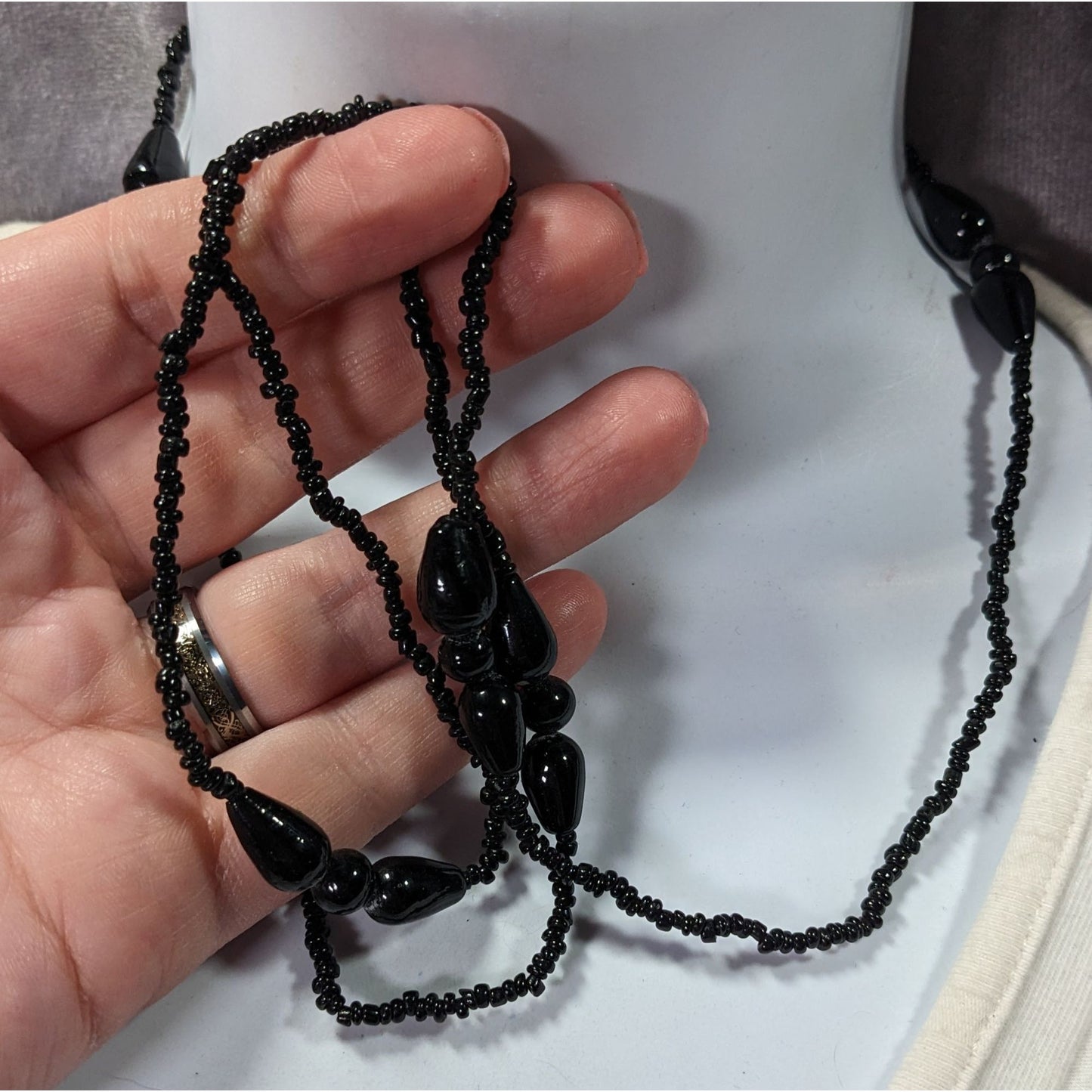 Simple Elegant Black Glass Beaded Necklace