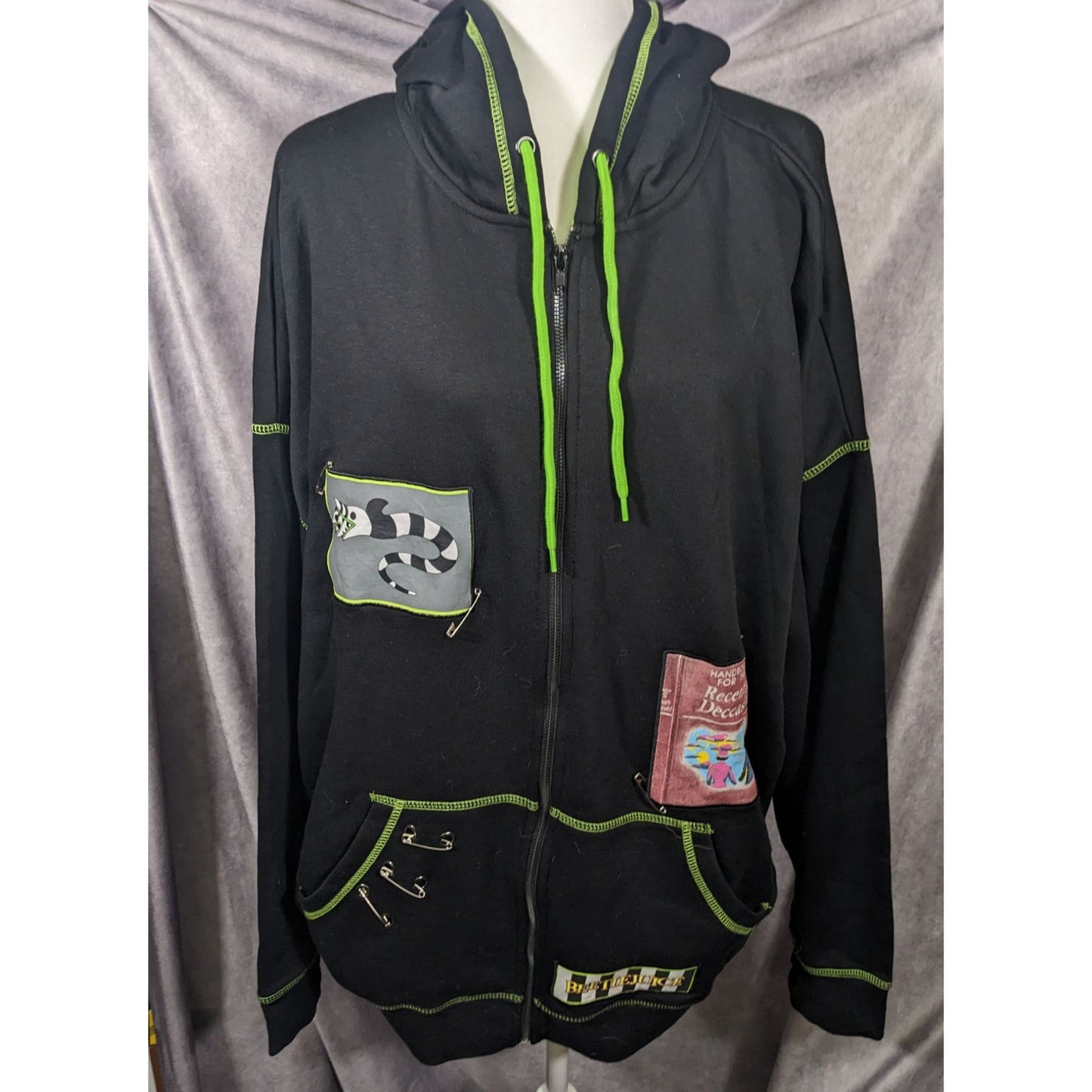 Beetlejuice Gothic Punk Safety Pins And Patches Full Zip Hoodie Size XL