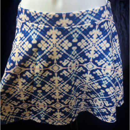 Aeropostale Snowflake Kaleidoscope Skater Skirt