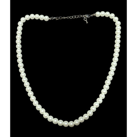 Classic Elegant Faux Pearl Beaded Necklace