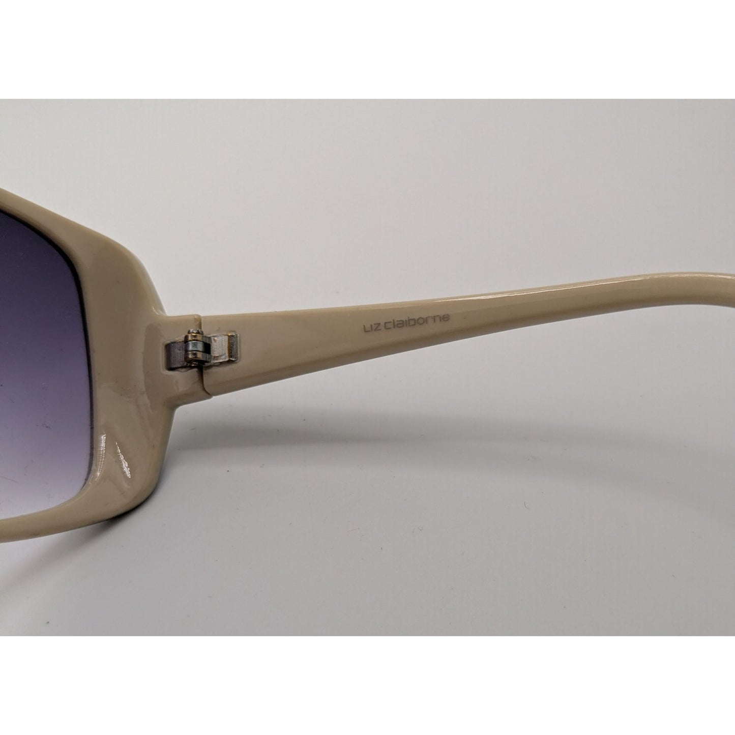 Liz Claiborne Retro Black & Beige Oversized Sunglasses Gradient Purple Lenses