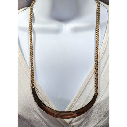 Retro Glam Box Chain Curved Plate Gold Tone Pendant Necklace