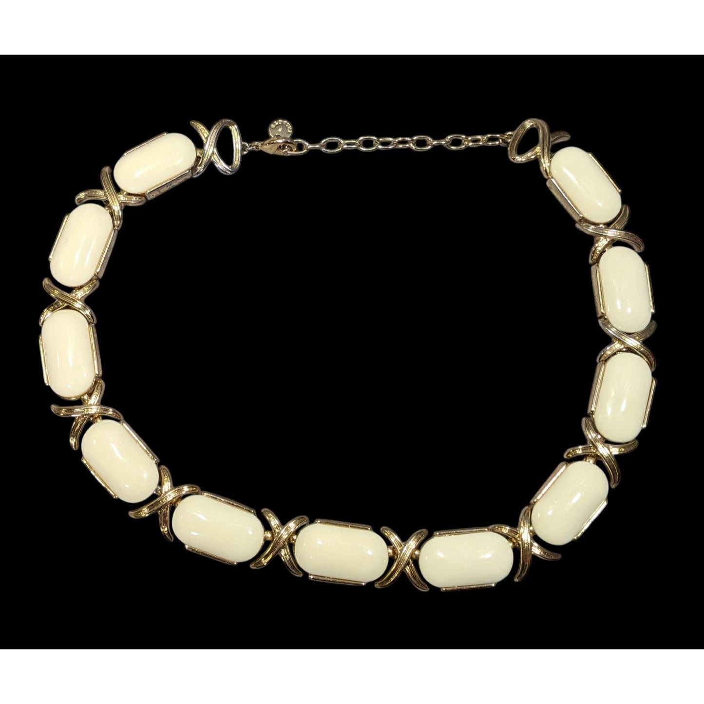 Talbots Preppy Elegant Cream And Gold Tone Statement Necklace