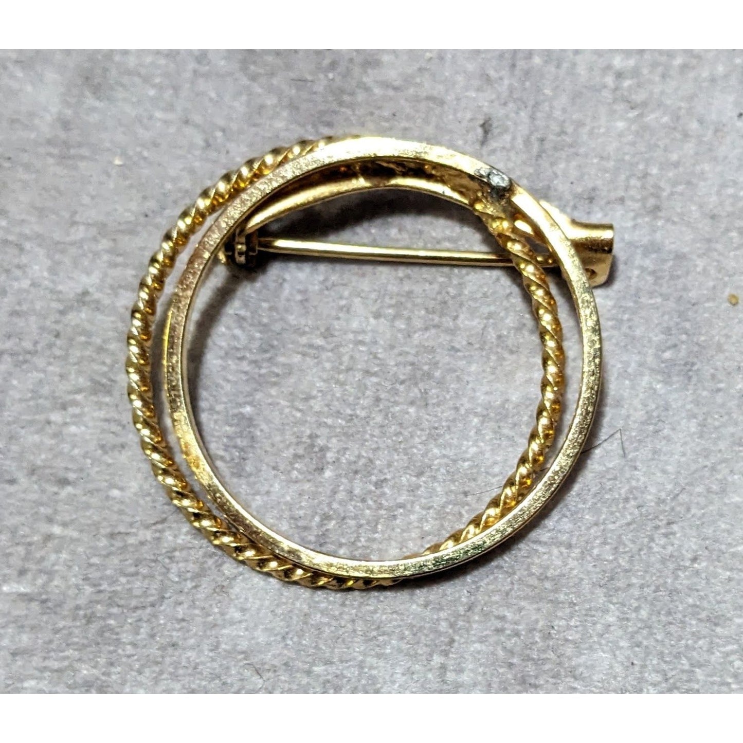 Gold Tone Double Layer Open Circle Brooch