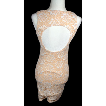 Alt. B Peach And White Floral Keyhole Open Back Bodycon Dress