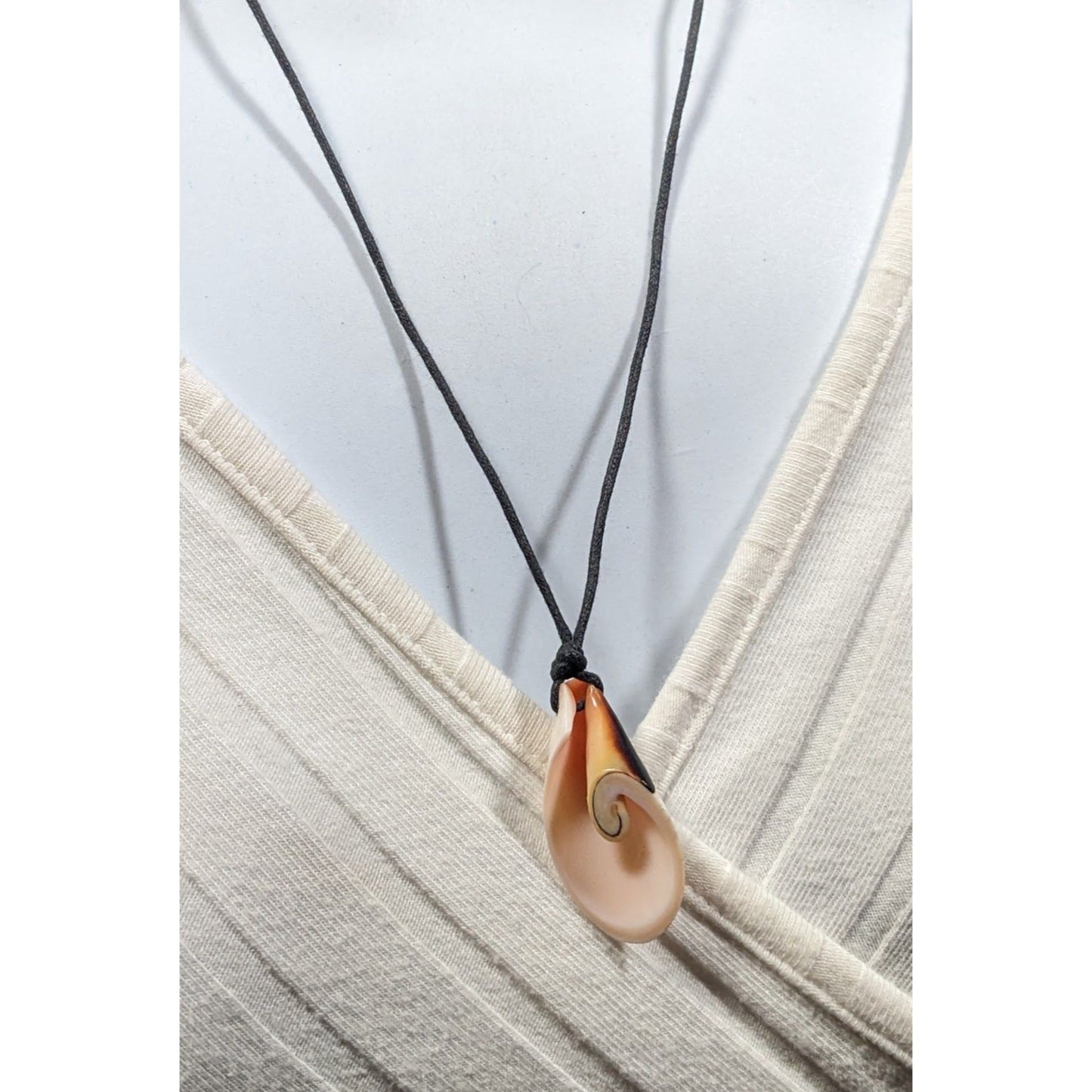 Retro Mermaidcore Sliced Shell Pendant Necklace