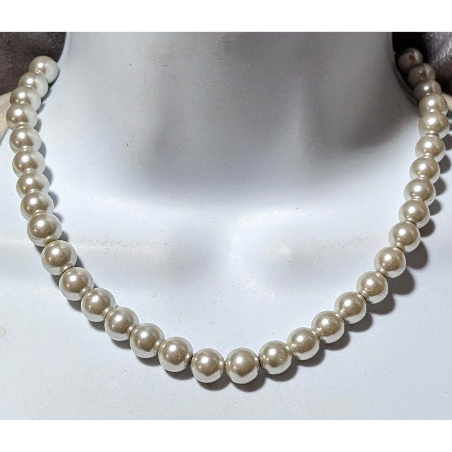 Classic Glass Faux Pearl Beaded Necklace