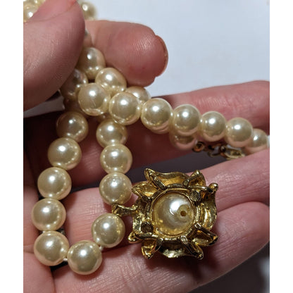 Vintage Floral Gold Pearl Rhinestone Pendant Necklace