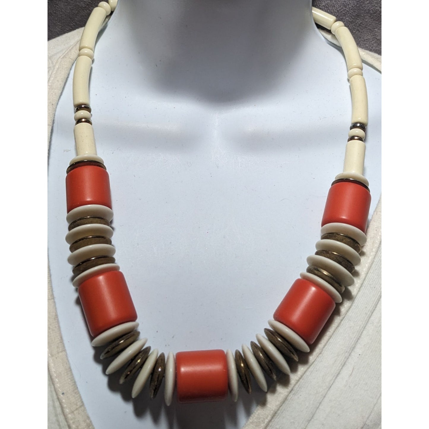 Retro 70s Chunky Beaded Neckalce