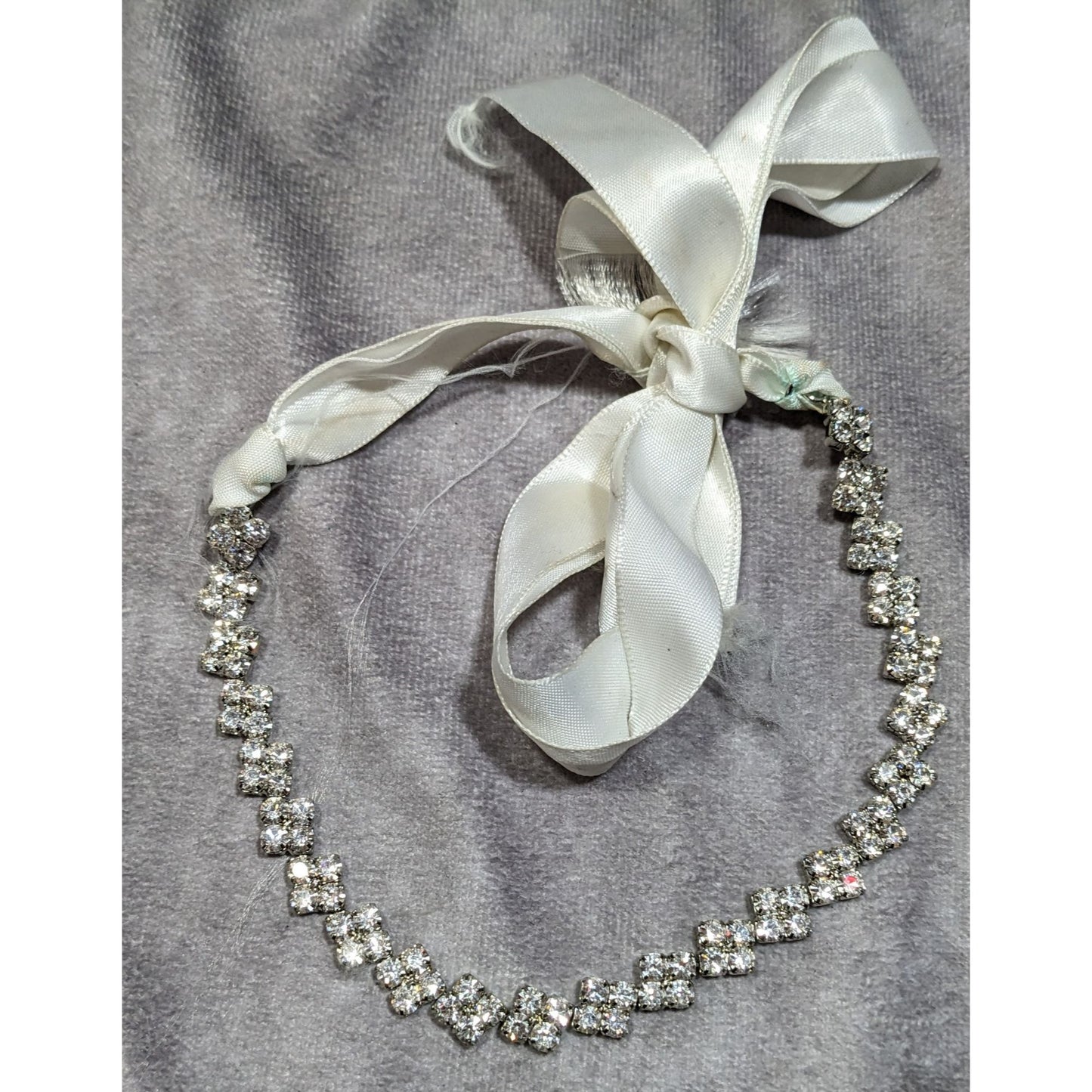 Retro Glam Sparkly Rhinestone Tie On Necklace