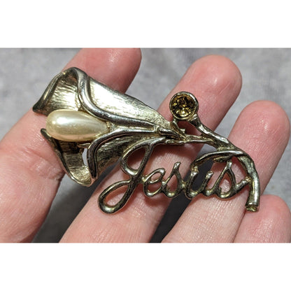 Vintage Jesus Lily Brooch