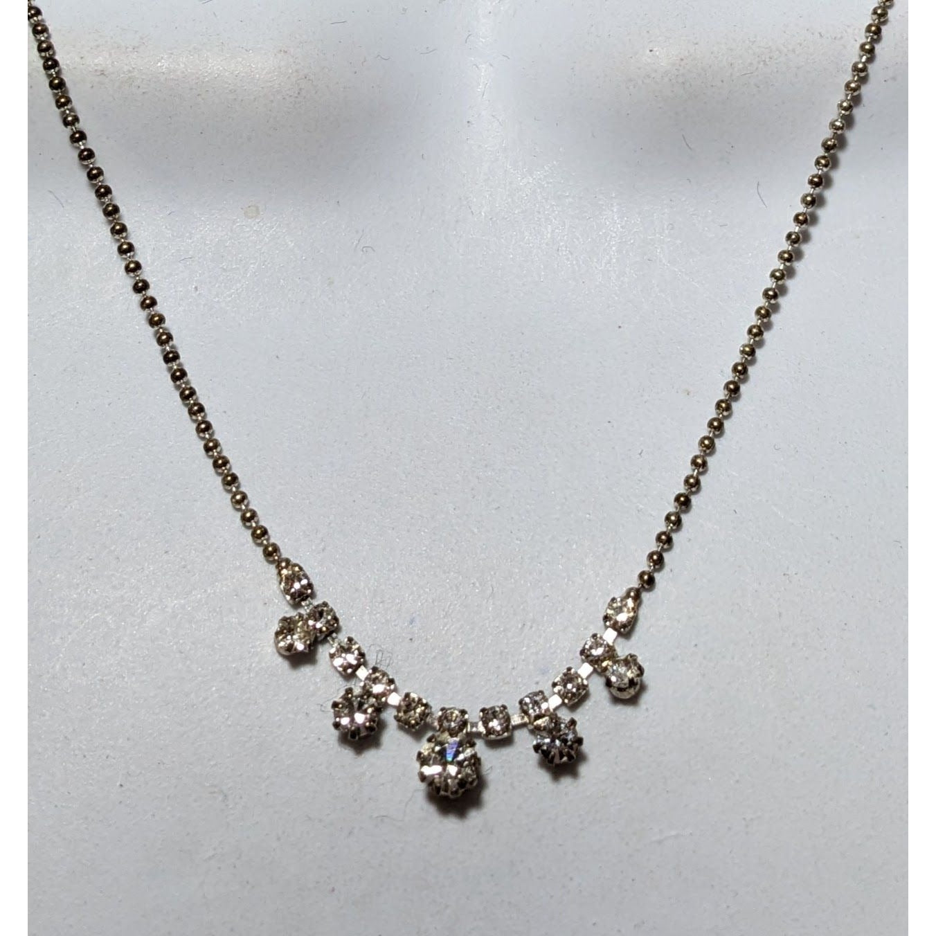 Minimalist Glam Silver Rhinestone Necklace