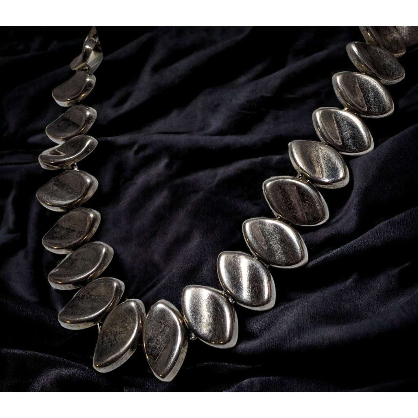 Vintage Modernist Silver Concave Leaf Link Necklace