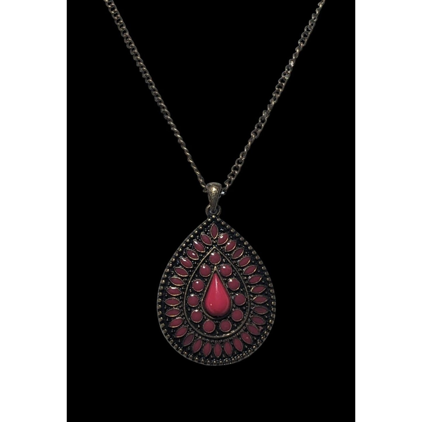 Vintage-Inspired Bohemian Teardrop Pendant Necklace