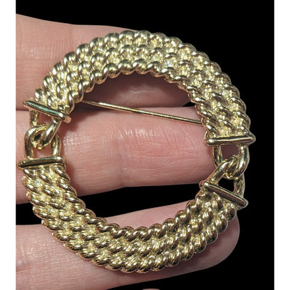 Vintage Textured Articulated Gold Tone Braided Wreath Brooch