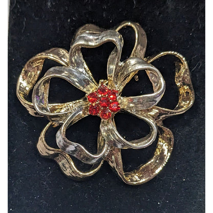 Vintage Macy's Holiday Lane Silver And Gold Tone Floral Brooch