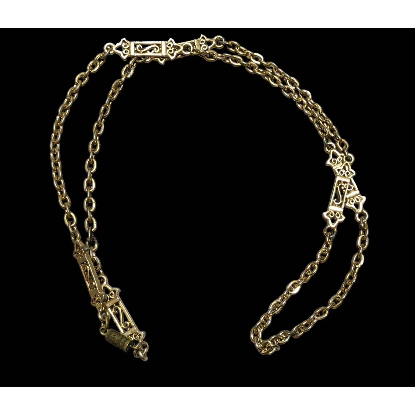 Gold Decorative S Link Necklace