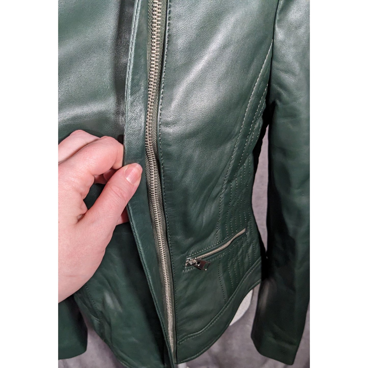 Corbani Green Quilted Shoulder Genuine Leather Moto Jacket Size Medium