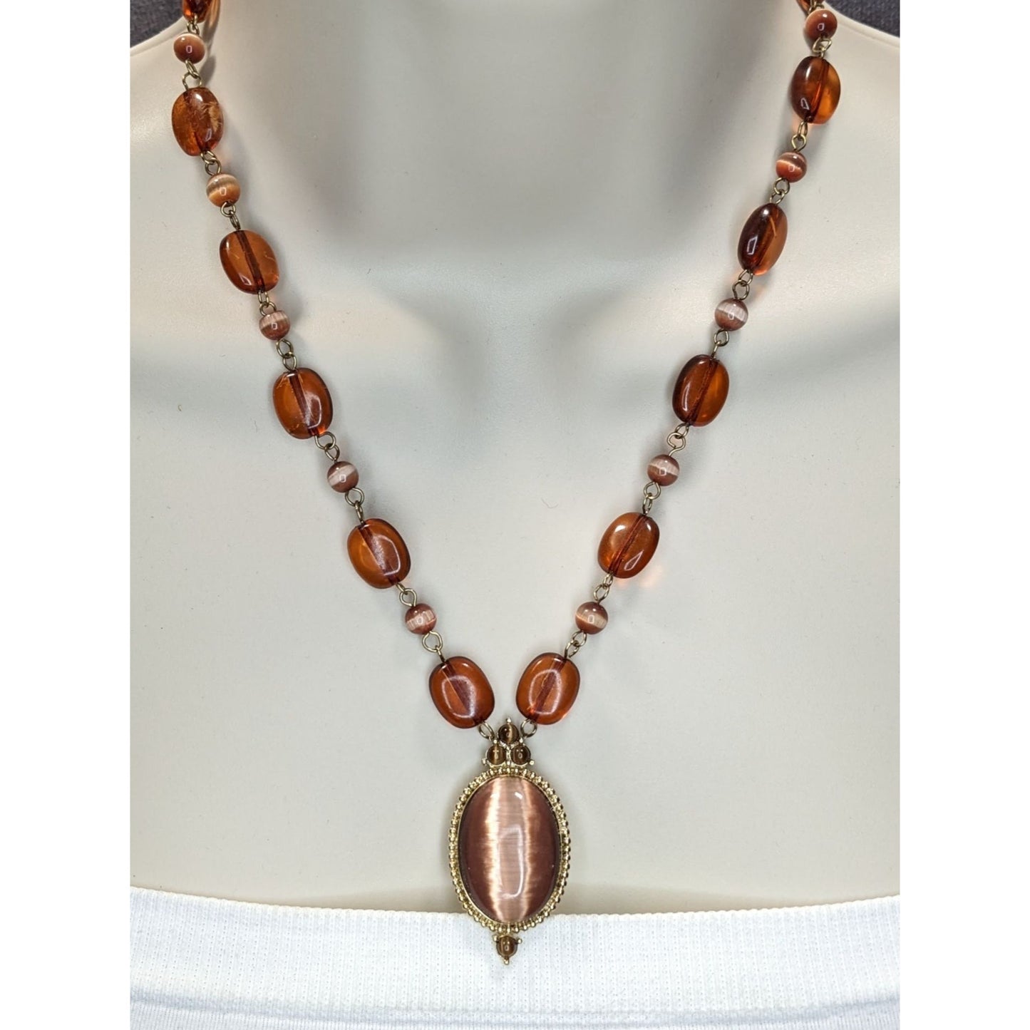 Brown Cat's Eye Pendant Necklace Vintage Style Glass Beaded Statement Necklace Bronze Tone