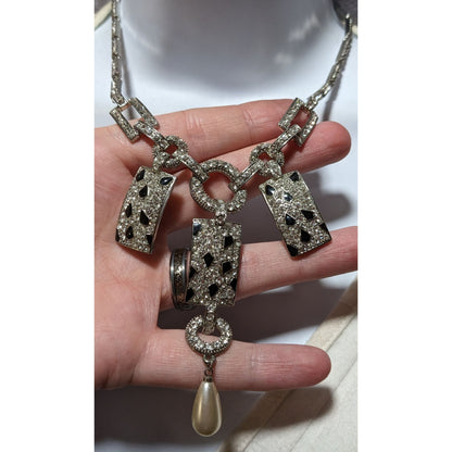 Retro Glam Silver Rhinestone Statement Necklace