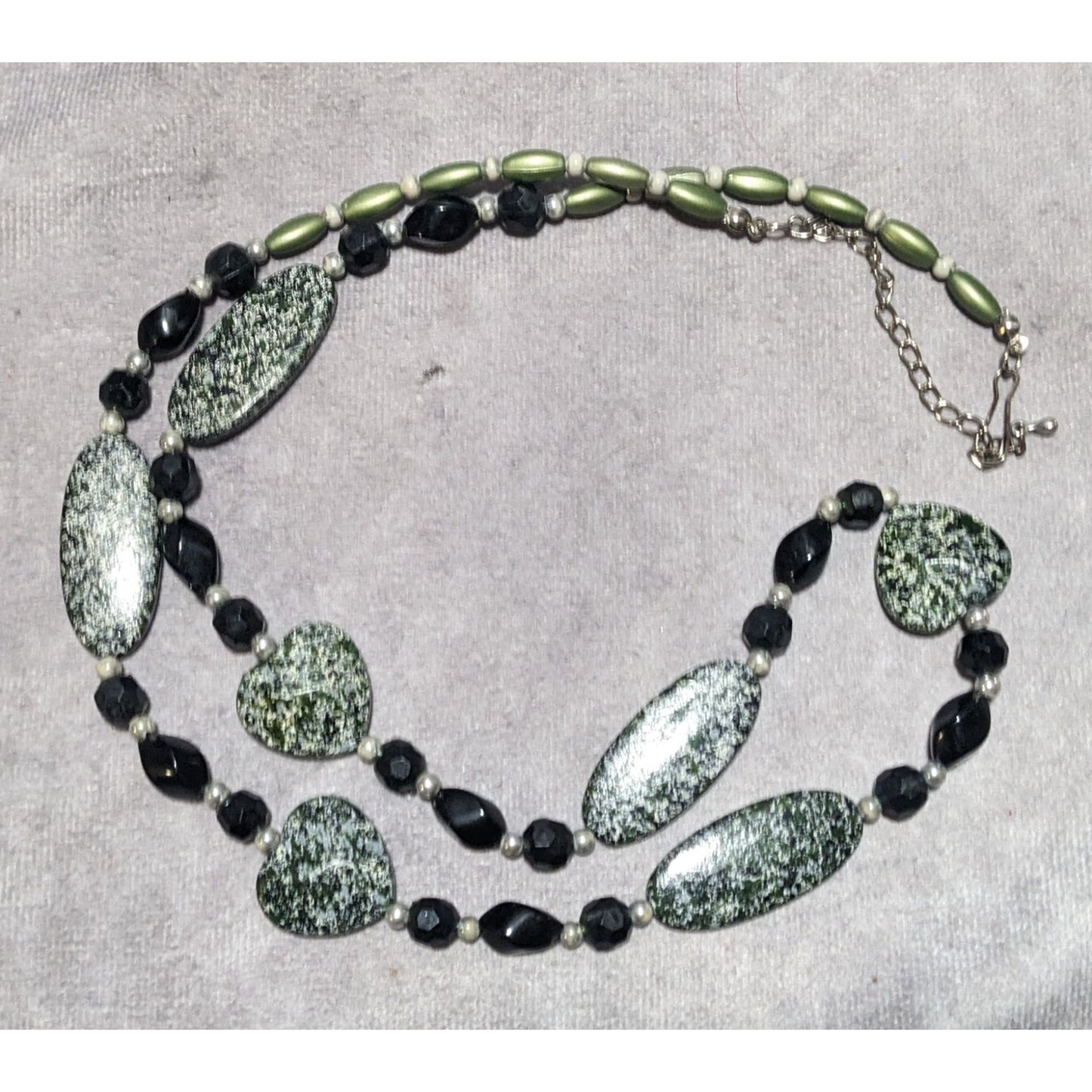 Green & Black Speckled Beaded Necklace