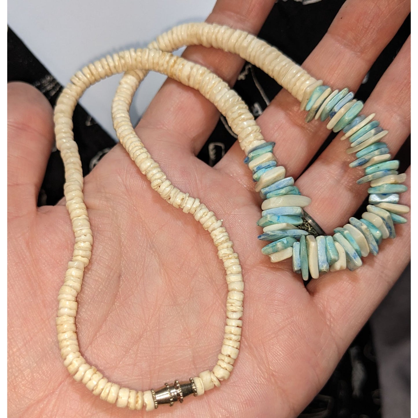 Vintage 90s Beachy Blue And White Shell Chip Beaded Necklace